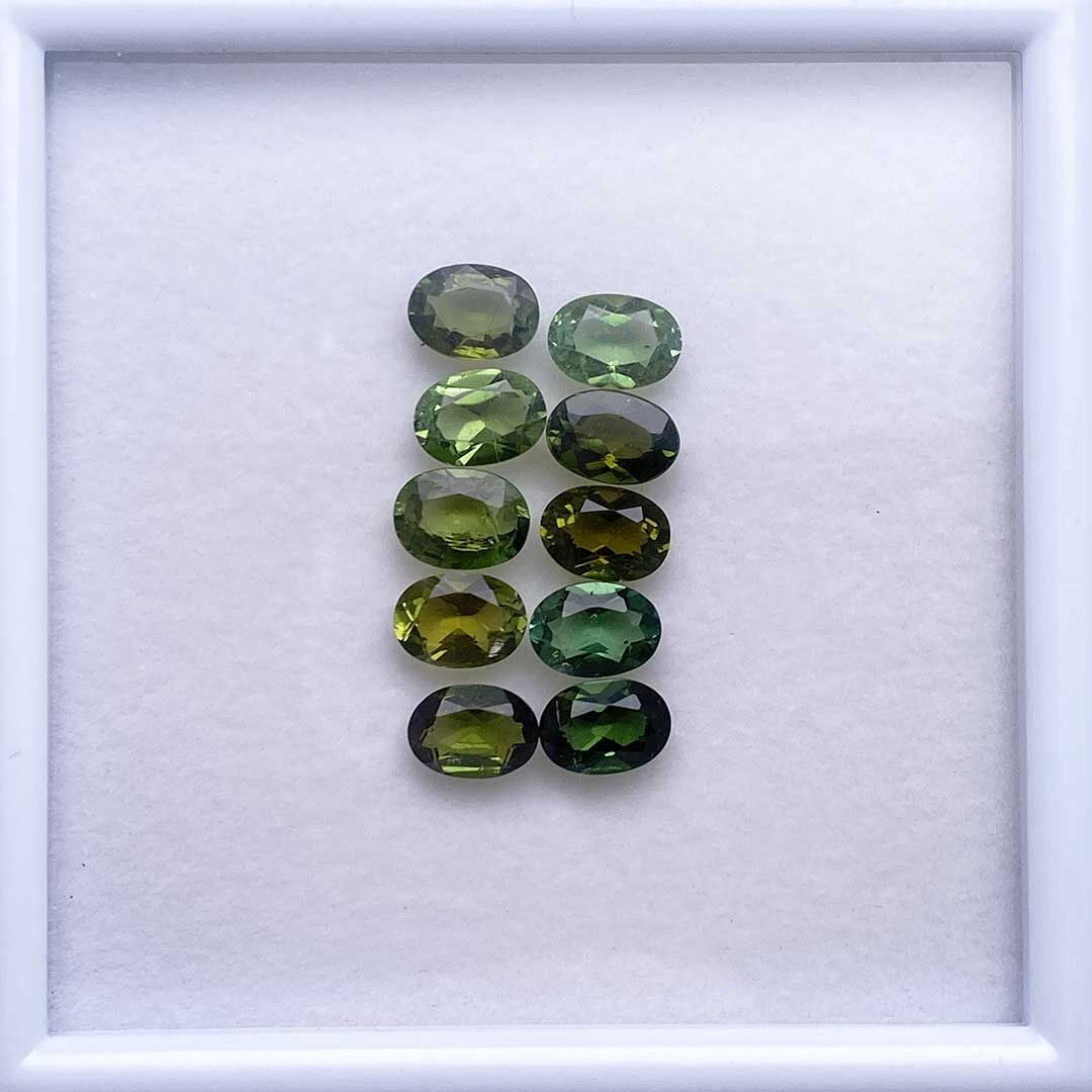 Turmalin, Owalny, 7x5 mm