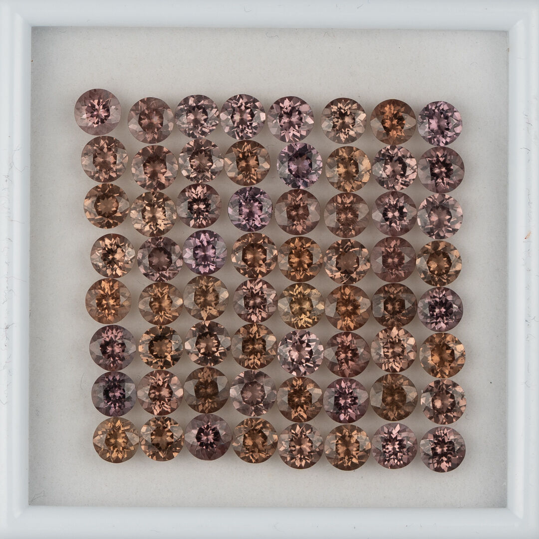 Granat - Zmieniający Kolor, Okrągły, 5 mm