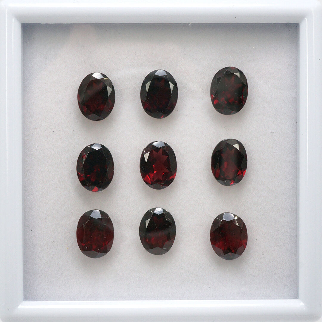 Granat, Owalny, 9x7 mm