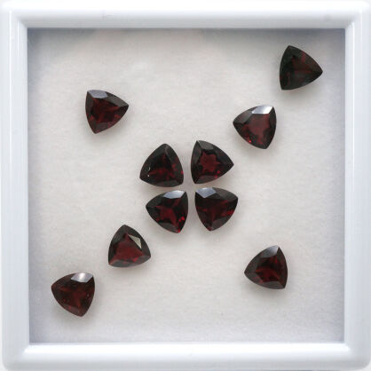 Granat, Trójkąt, 7x7 mm