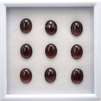 Granat, Owalny, 9x7 mm