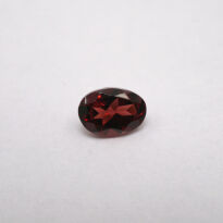 Granat, Owalny, 7x5 mm - 2