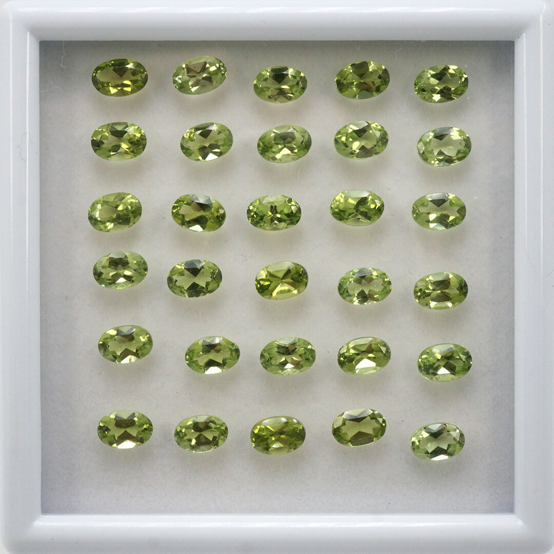 Perydot, Owalny, 6x4 mm