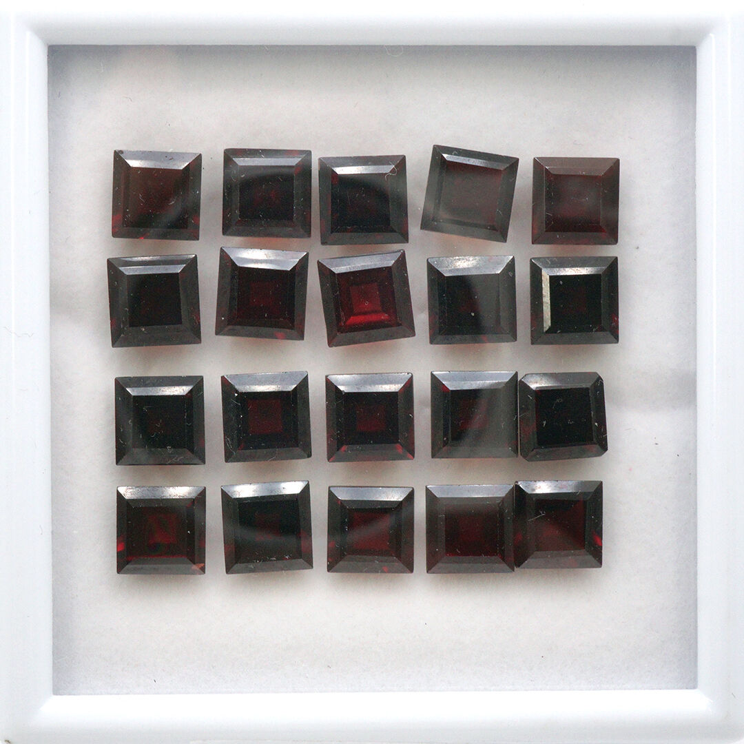 Granat, Kwadrat, 7x7 mm