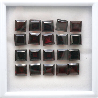 Granat, Kwadrat, 7x7 mm